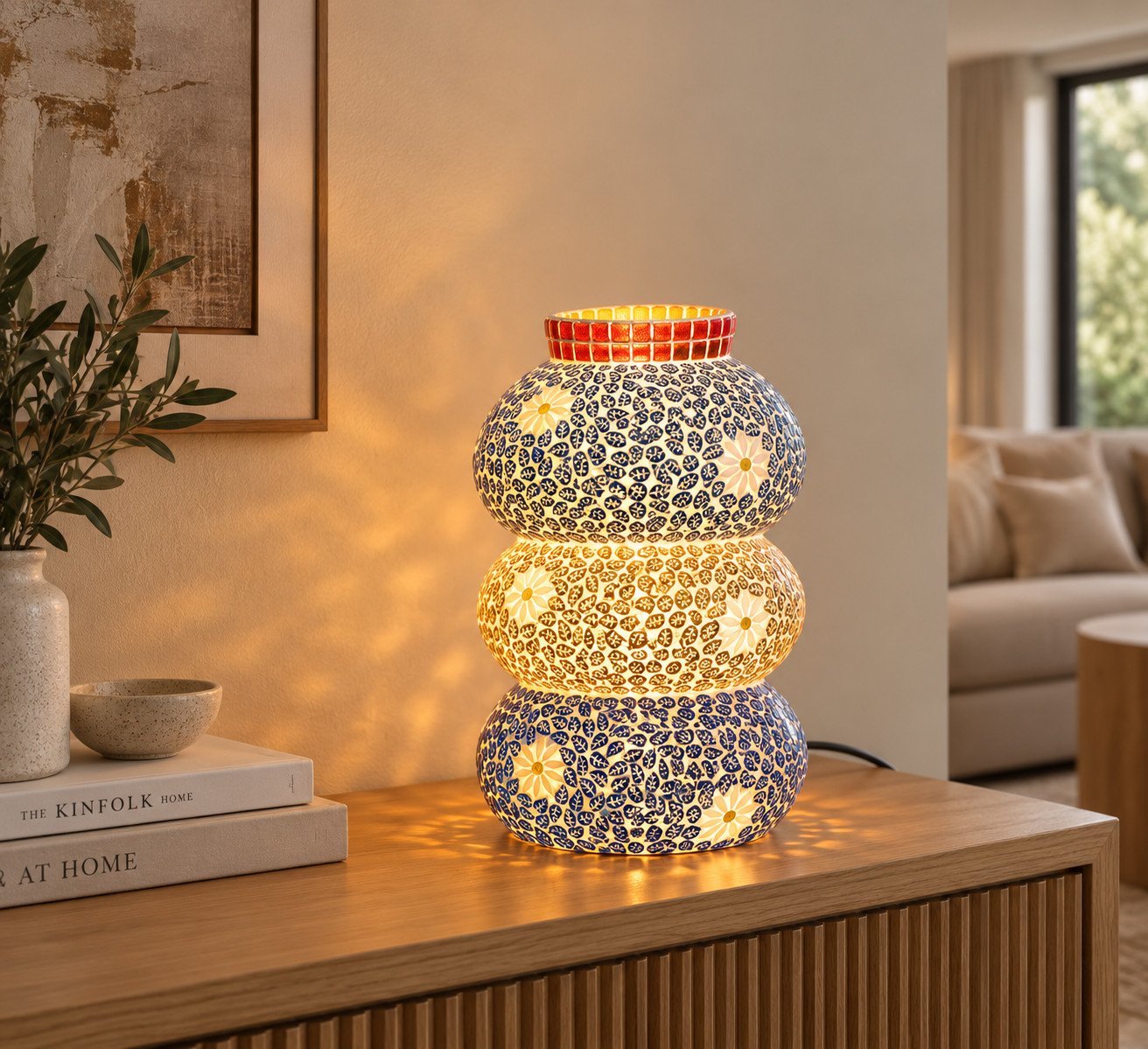 Lámpara de sobremesa mosaico de tres cuerpos de vidrio con luz cálida